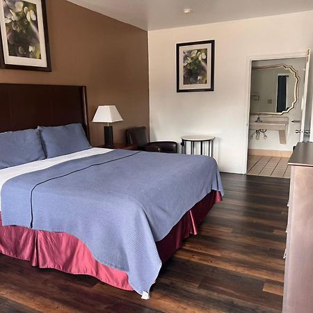Budget Inn By Oyo San Augustine Ngoại thất bức ảnh